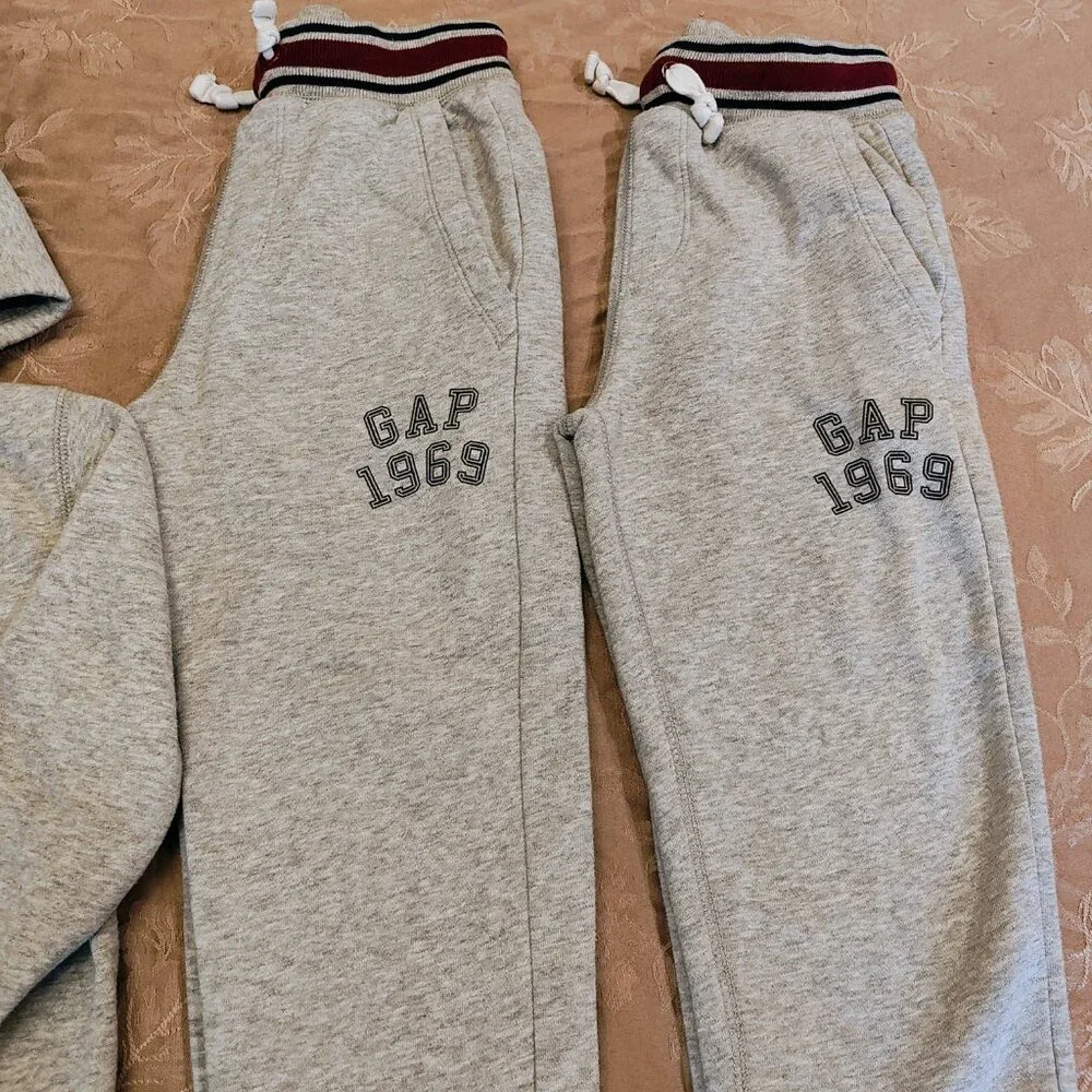 Gap Sweatsuit Three Piece Bundle, Size S (6-7), Excellent Used Condition! (EUC) - Picture 4 of 7